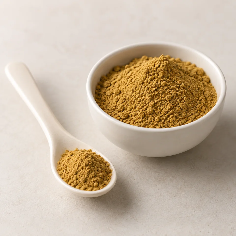 Ceramic spoon and powder bowl for African Mango Seed Extract handling discussions